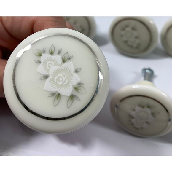 Vintage‎ Ceramic Cupboard Drawer Furniture Knobs 24 Pulls Floral Silver Trim - Picture 2 of 7